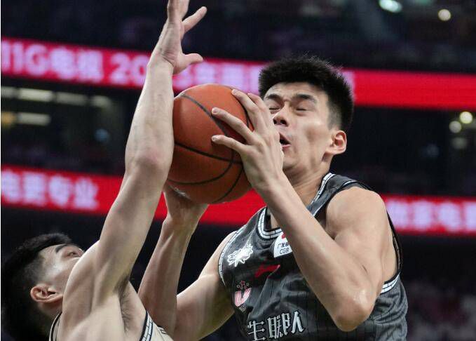据卫报获悉，这些不满的球员包括几名重要队员。